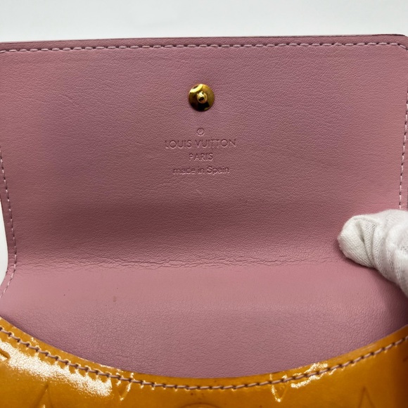 GUC Louis Vuitton Yellow Vernis Kenmore Crossbody - Picture 3 of 7